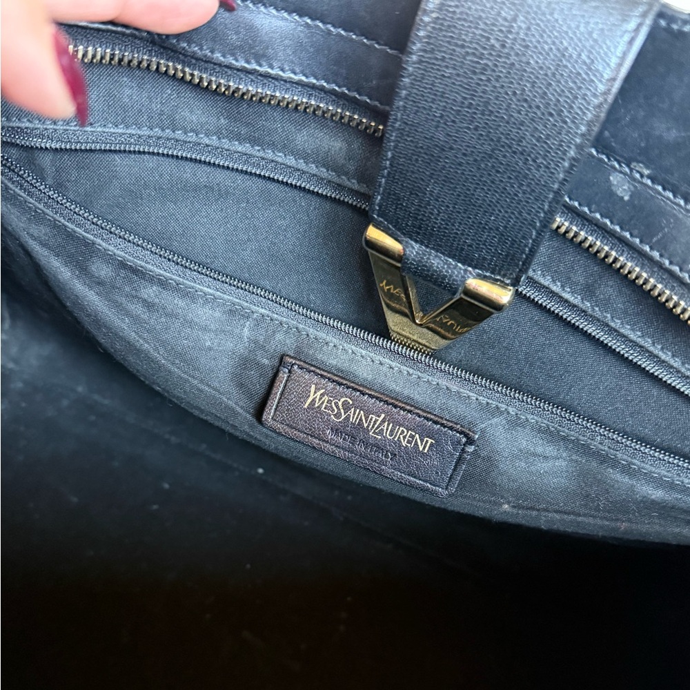 Yves Saint Laurent Classic Y Cabas Tote Handbag - Picture 6 of 7